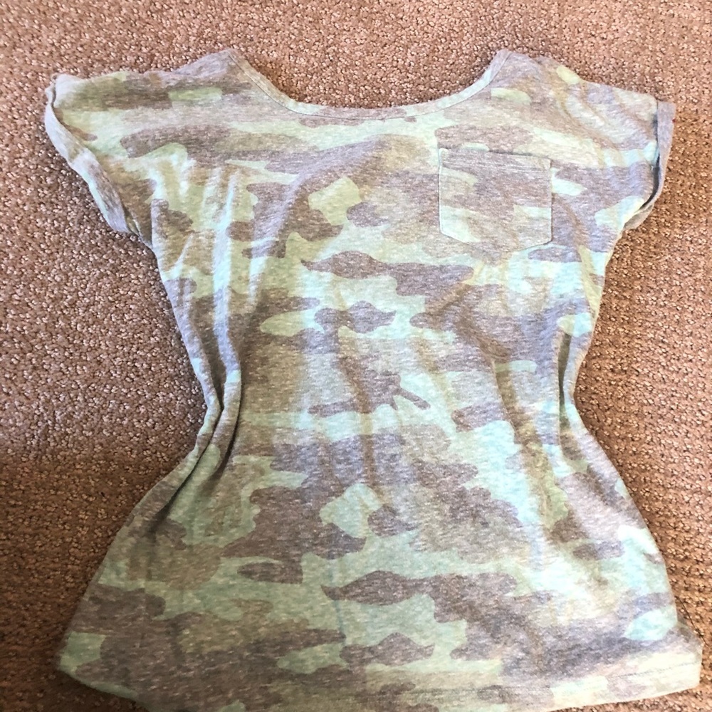 Camo top